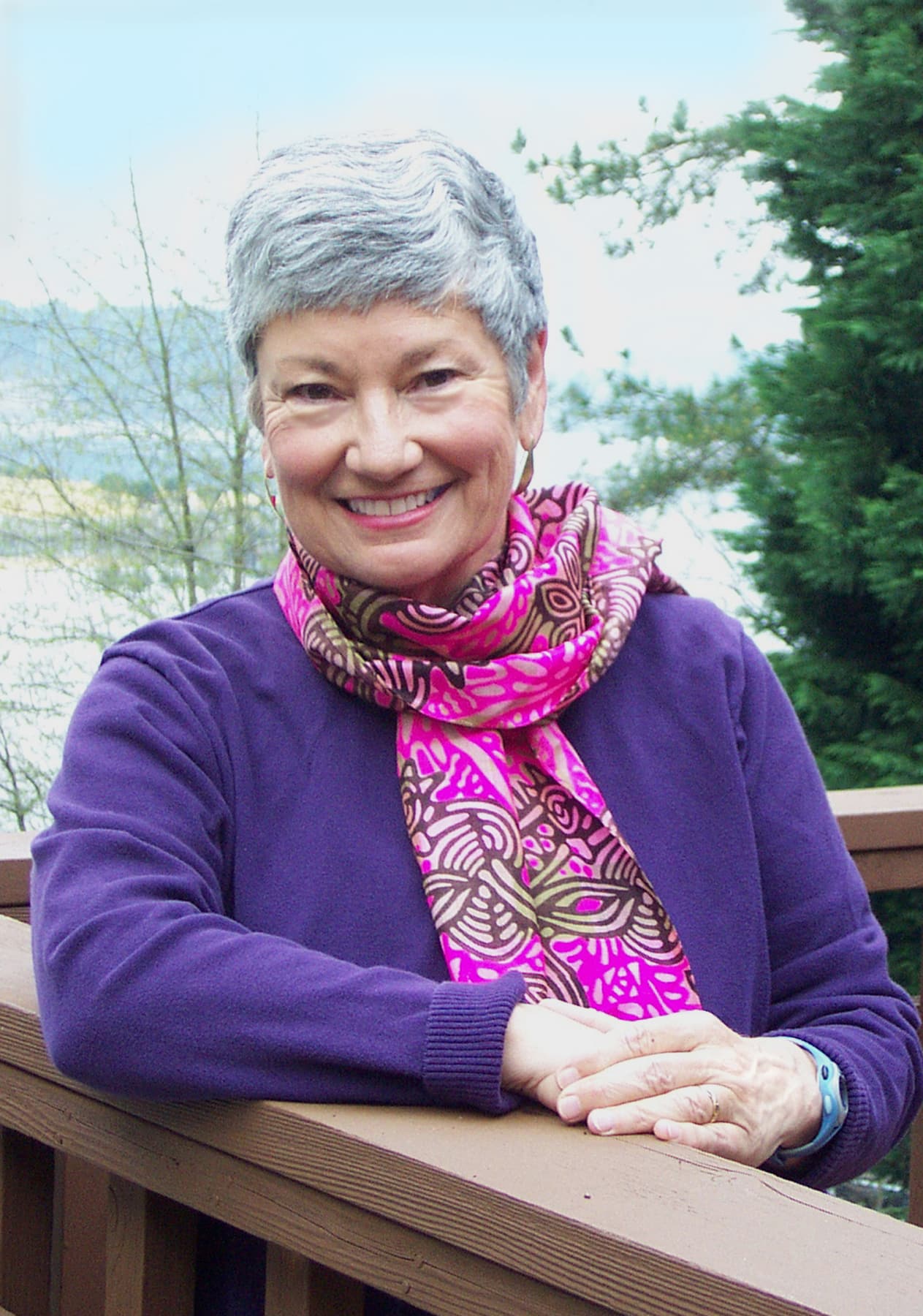 Author Linda Lovely