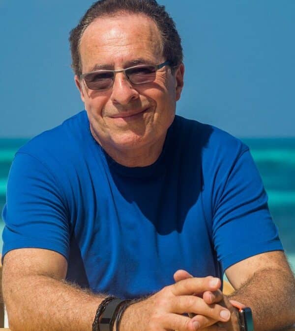 Peter James